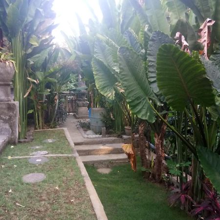 Kerta Family Bed And Breakfast Ubud  Exterior photo